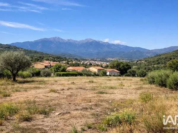 Terrain 660 m²