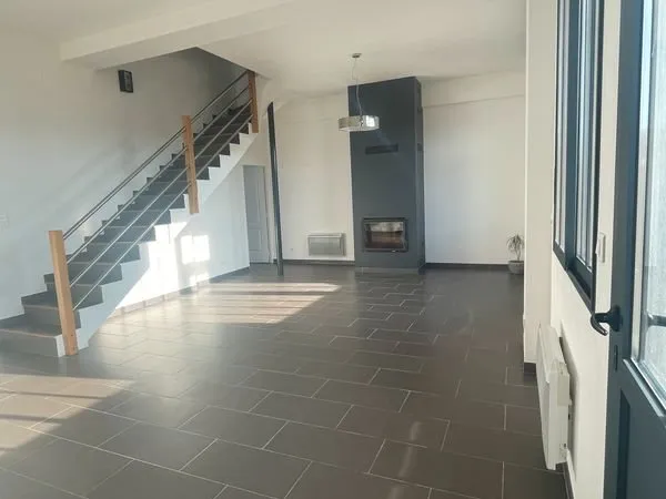 À LOUER - Maison à Saint-Pierre-lès-Nemours 4 pièces, 89m2