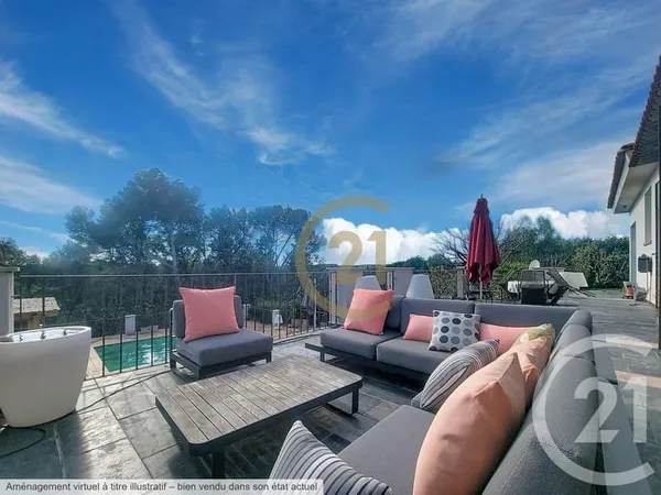 Maison 5 pièces 233 m²