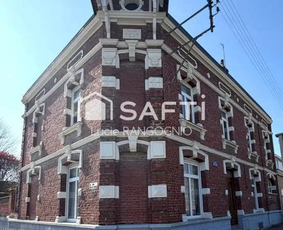 Magnifique Maison de Maitre de 1904 - Énorme POTENTIEL!