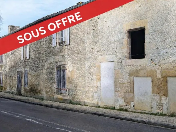 Maison ancienne à rénover à François