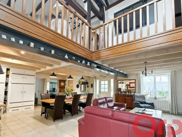 Maison 5 pièces 201 m²