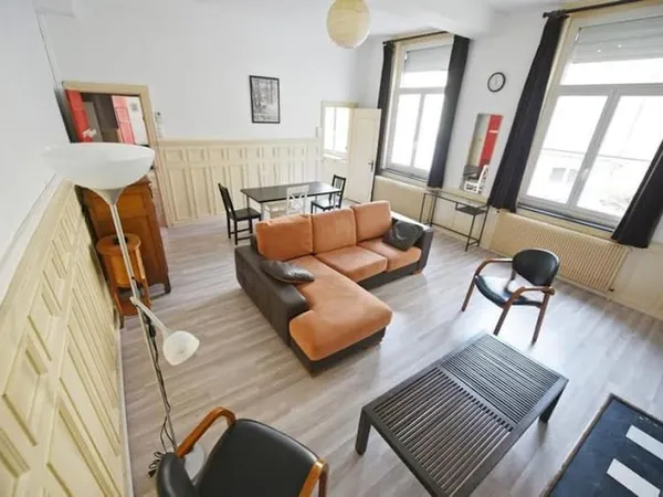 Appartement 2 pièces 64 m²