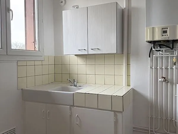 Studio 1 pièce 28 m²