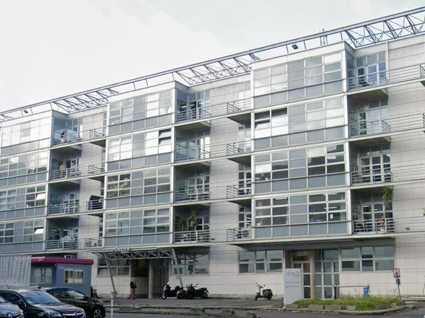 Local 1347 m²