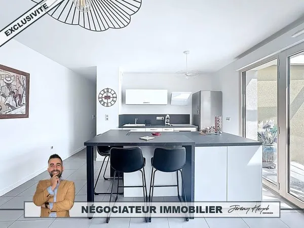 Le confort moderne au calme, en plein centre de Saint-Priest ave