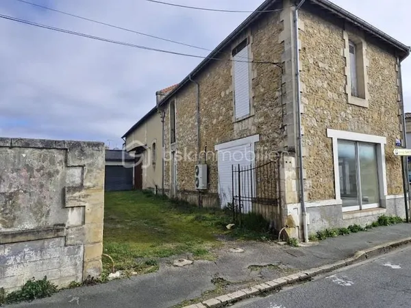 Local 6 pièces 508 m²