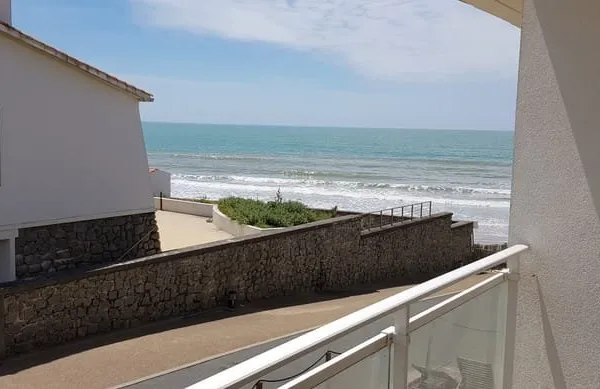 Grand appartement à acheter 231000 EUR à Longeville-Sur-Mer (8