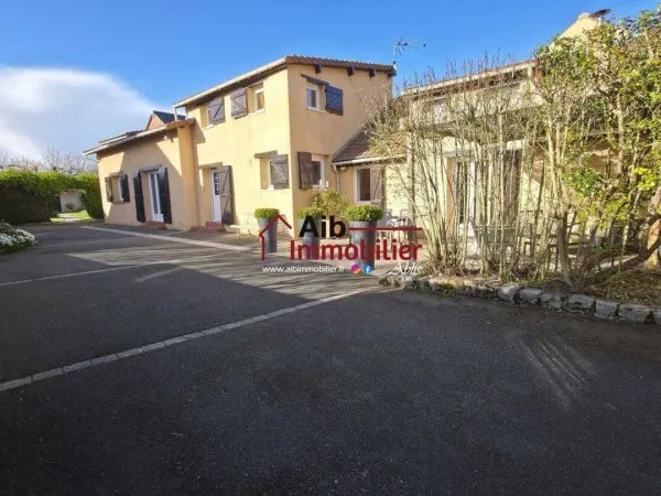 Maison 5 pièces 145 m²