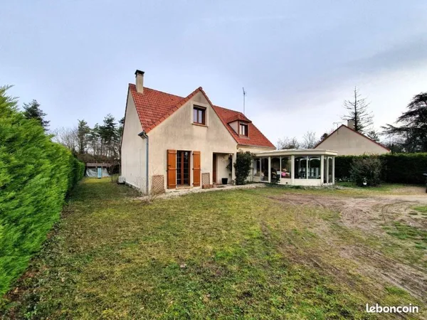 Pavillon 7 pièces 180 m²