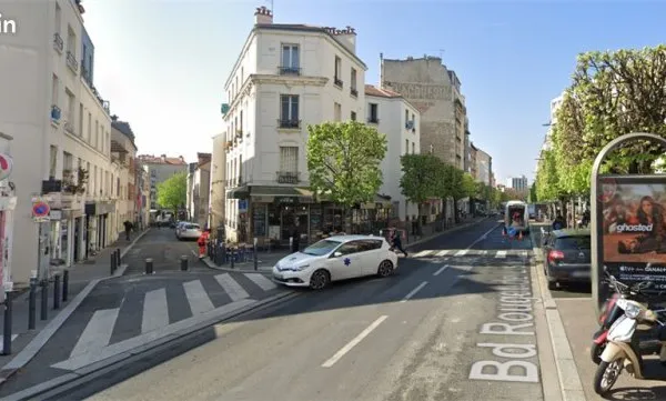 Boutique 247 m² MONTREUIL