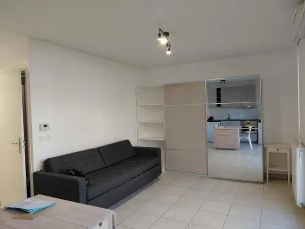 Studio 1 pièce 30 m²