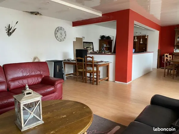 Maison 5 pièces 246 m²