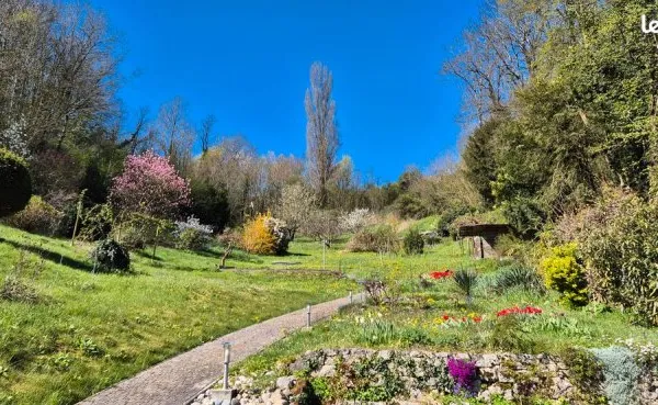 Maison de caractère avec jardin exceptionnel - Seyssel (01420)