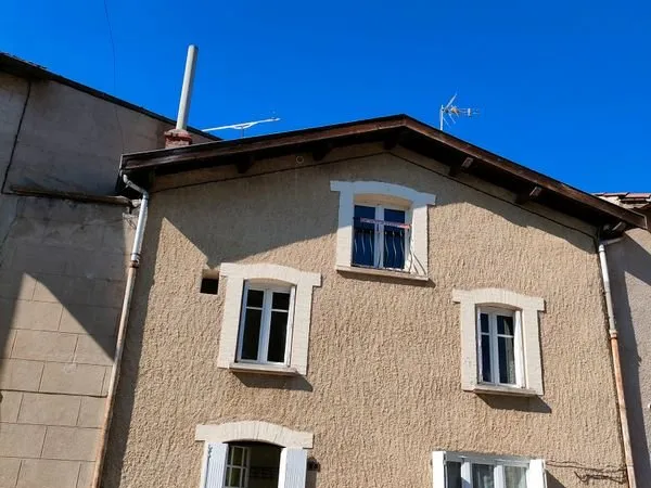 Maisonnette type 3 2 chambres coeur de village campagnard