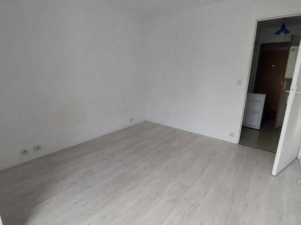 Studio 1 pièce 17 m²