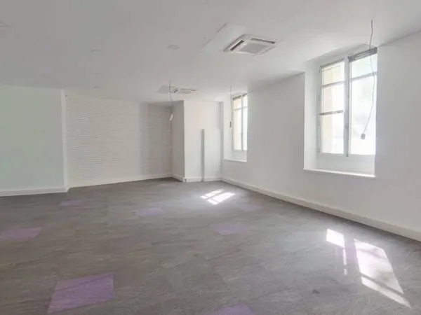 Bureaux 207 m²