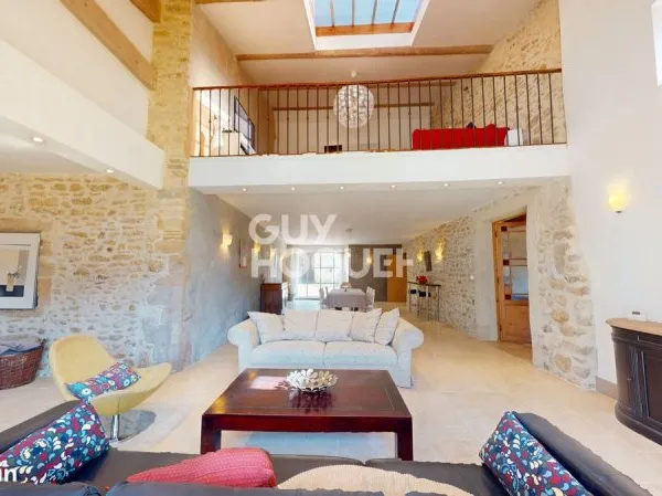 Propriété 7 pièces 342 m²