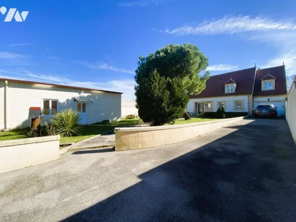 Maison 11 pièces 220 m²