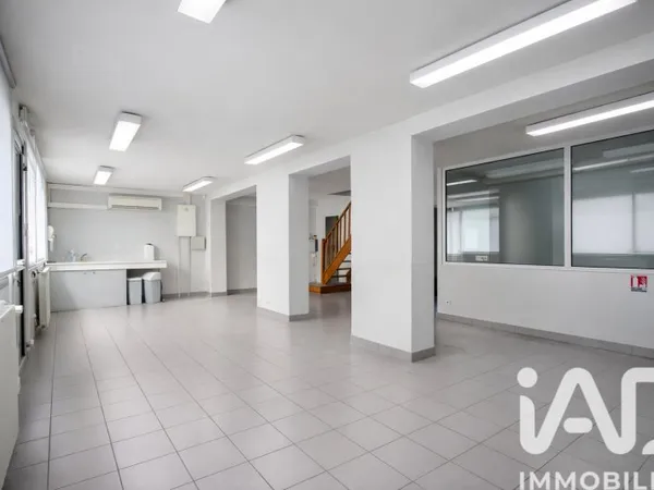 Local commercial 116 m²