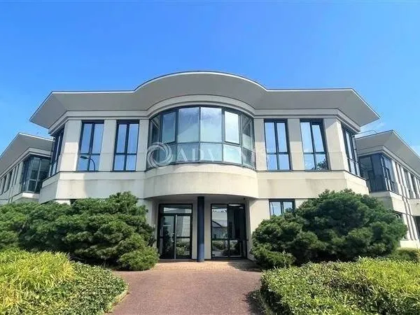 Bureaux 144 m²