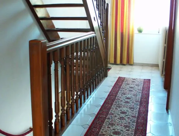Maison 240m2-27ares-taxe foncière 378 euros