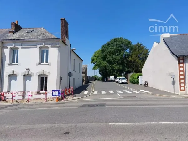 Maison de bourg T5 de 153 m² au sol entièrement rénovée