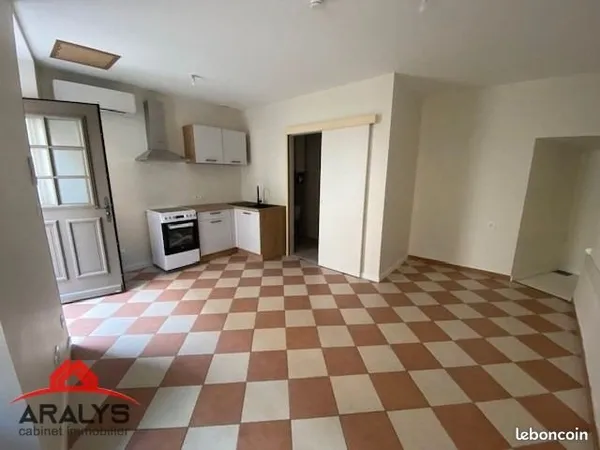 Studio 1 pièce 22 m²
