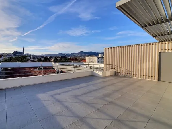 DERNIER ETAGE + TERRASSE VUE PANORAMIQUE