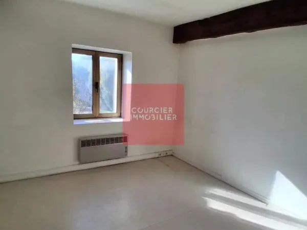 HOUDAN (78) - A LOUER BUREAU 60M²