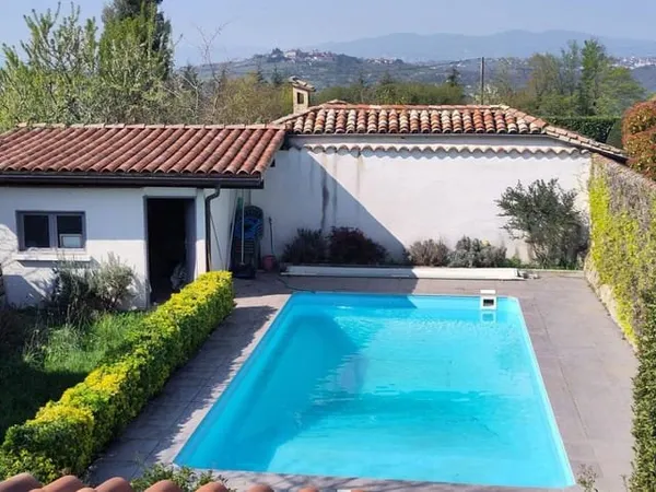 Maison 6 pièces 152 m²
