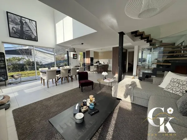Maison de luxe 5 pièces 142 m²
