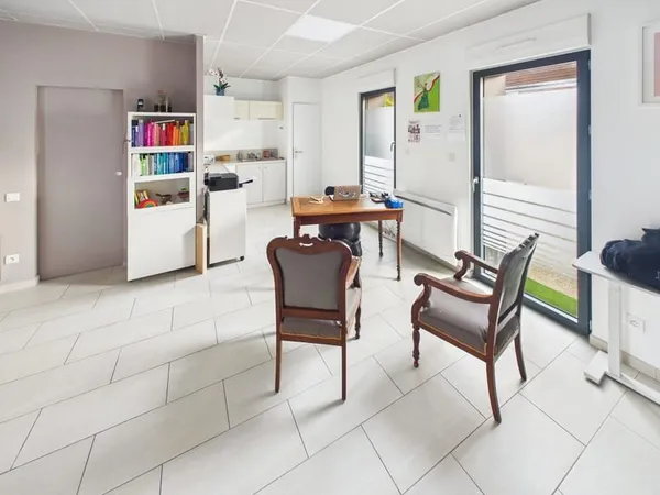 Immobilier Professionnel à louer Sainte-Savine