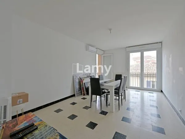 Appartement 4 pièces 77 m²