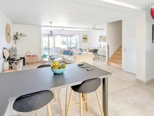 Maison 6 pièces 122 m²