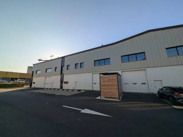 Local d'activité 3514 m²
