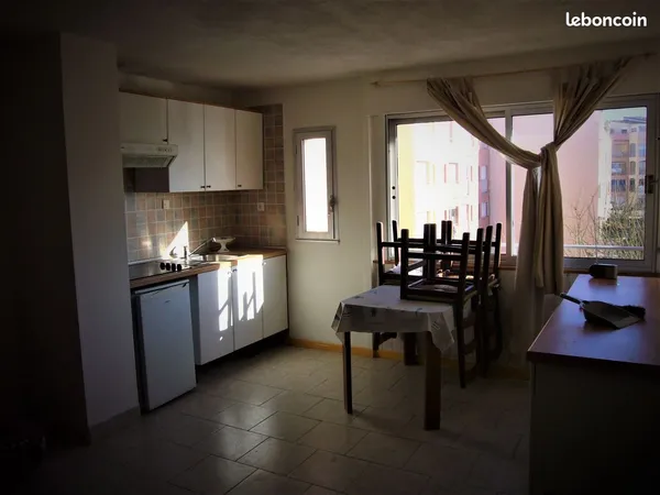 Cap d Agde centre studio preequipe 2etage 2em ligne