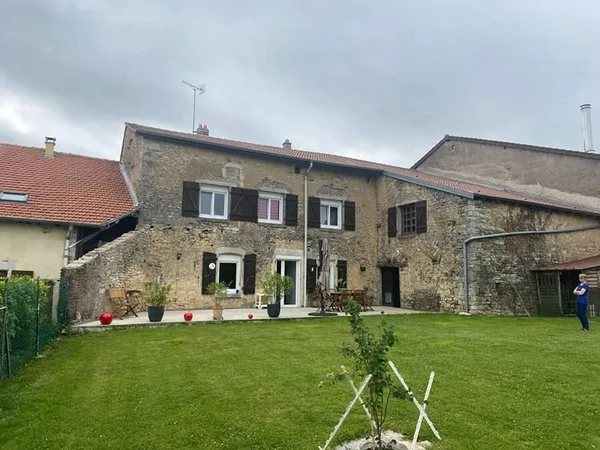 Maison 9 pièces 180 m²