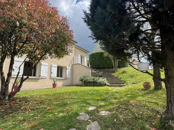 🌿 Superbe maison familiale 130 m² - Hauteurs d'Unieux - 319 000