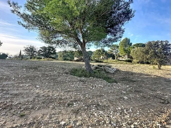 Terrain 1008 m²