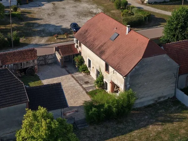 ORLANNE, maison familiale, Baudement