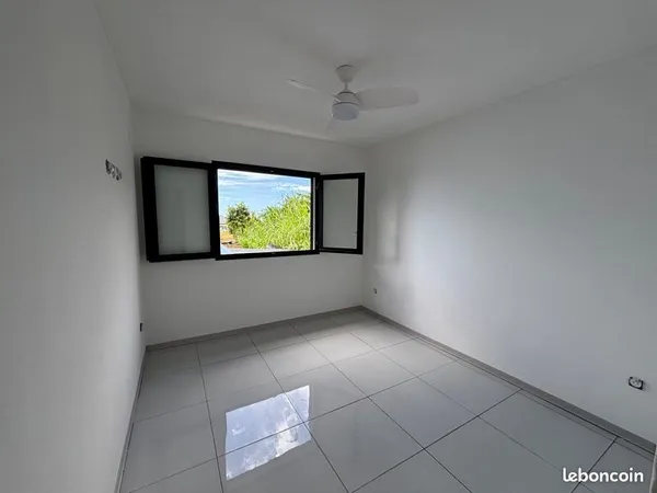 À LOUER - Maison neuve T4 - Secteur Cratère Saint-Benoît