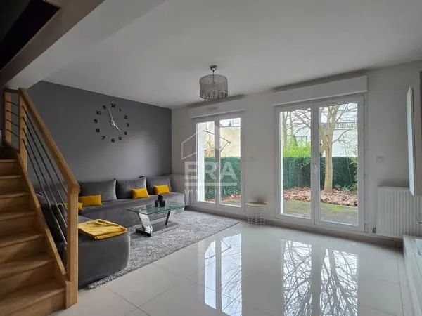 MAISON 5 PIÈCES 112 M² JUVISY-SUR-ORGE, QUARTIER PLATEAU AVEC JARDIN ET PARKINGS
