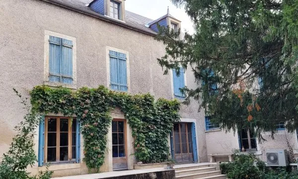 MAISON BOURGEOISE, SON PARC ET SES ATELIERS