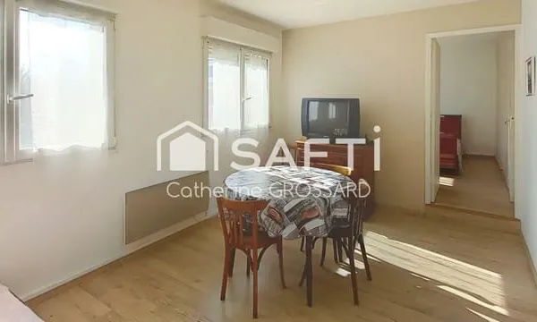 Maison de 127 m² séparée en 2 logements à Merville