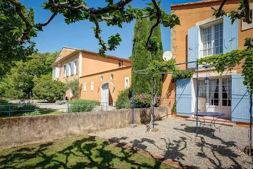 Maison 15 pièces 800 m²
