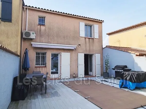 LA CRAU - Villa 95 m² avec piscine et garage