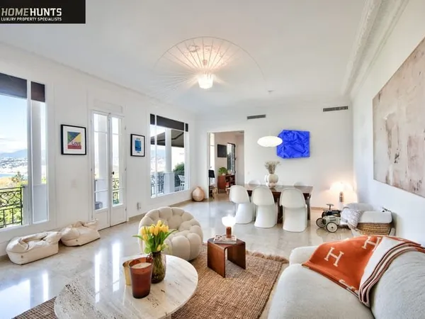 Maison 5 pièces 222 m²