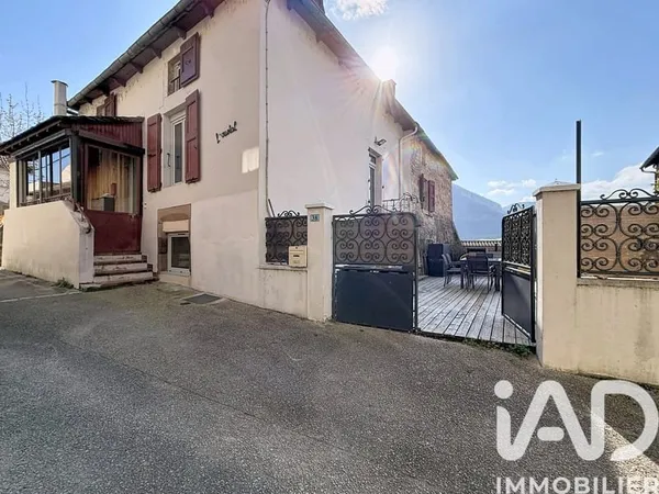 Vente Maison de village 12 pièces