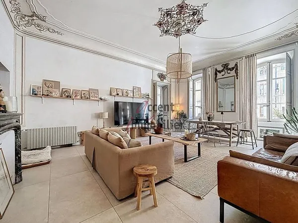 Appartement 4 pièces 144 m²